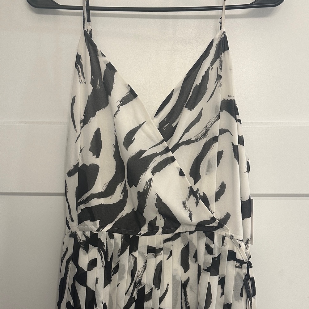 Nine West Black and White Strapless Dress